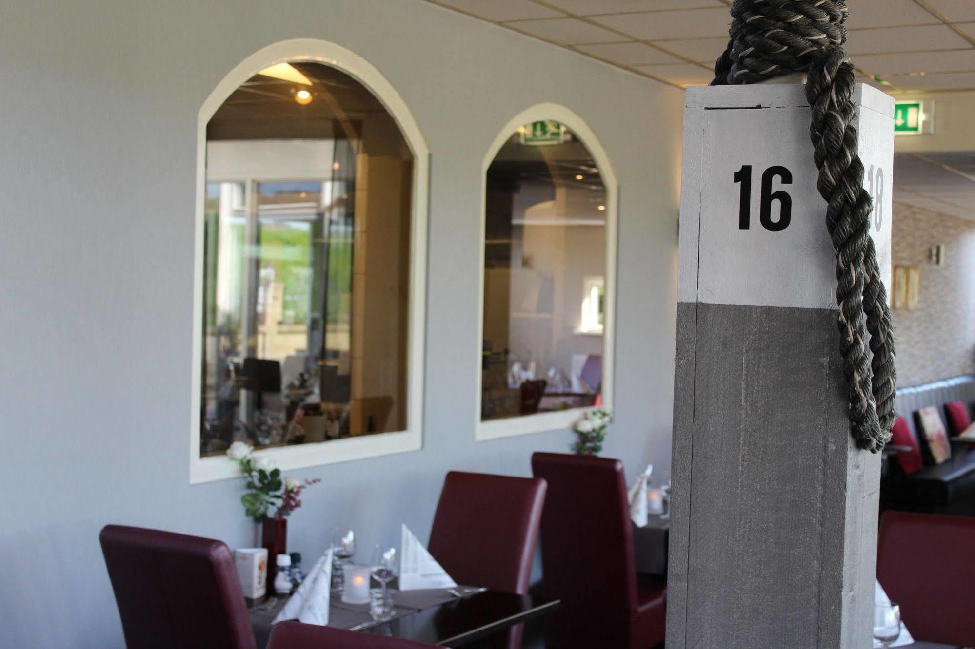 Hotel Restaurant 'T Klokje Renesse Exterior photo