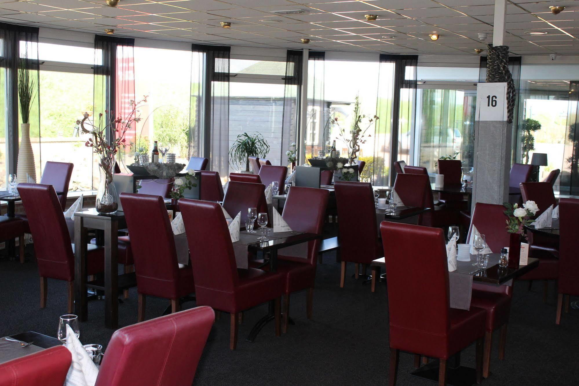 Hotel Restaurant 'T Klokje Renesse Exterior photo